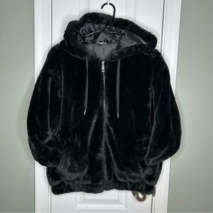 Time and Tru Black Faux Fur Hooded Jacket Women’s Small Plush Full Zip Coat